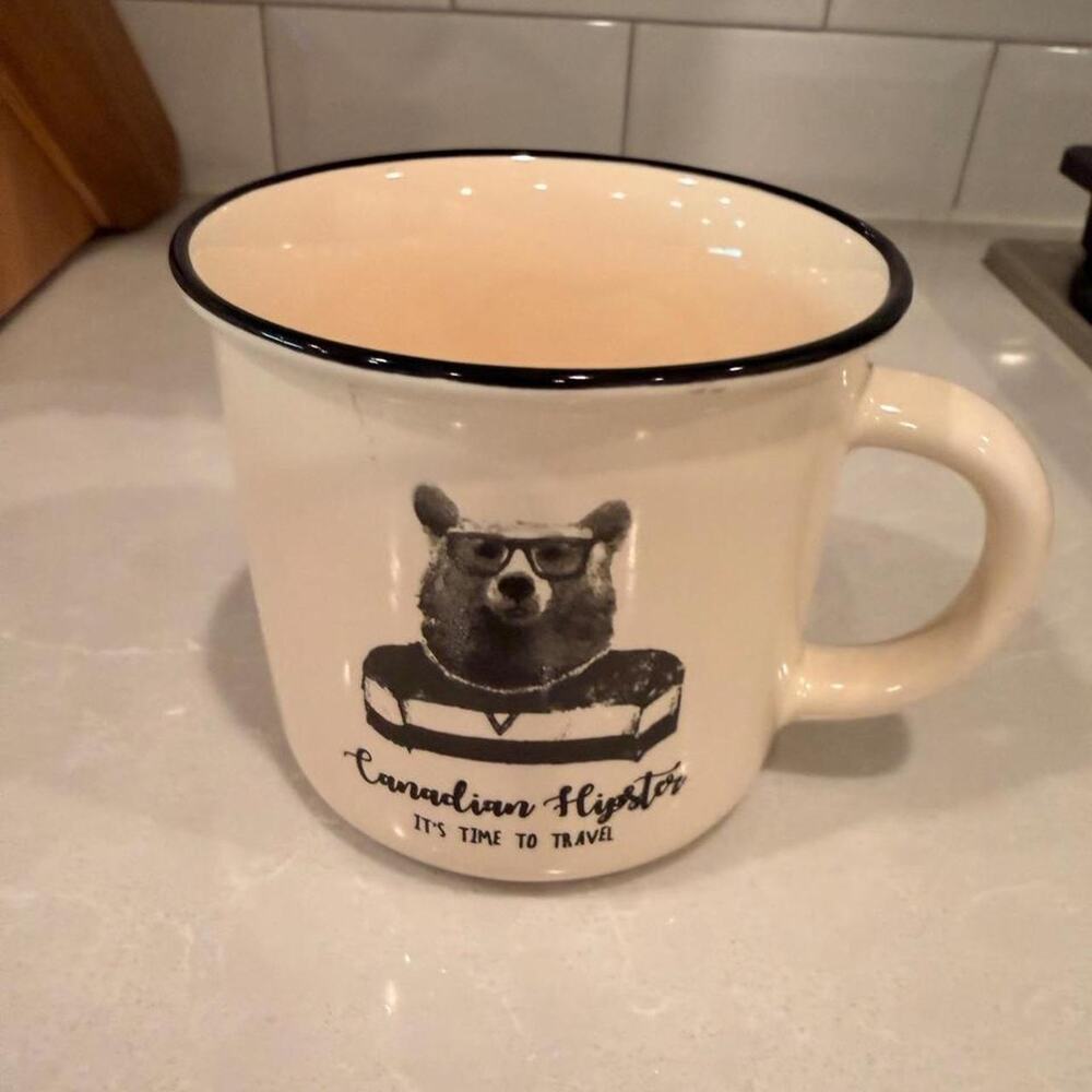 Canadian Hipster mug with bear